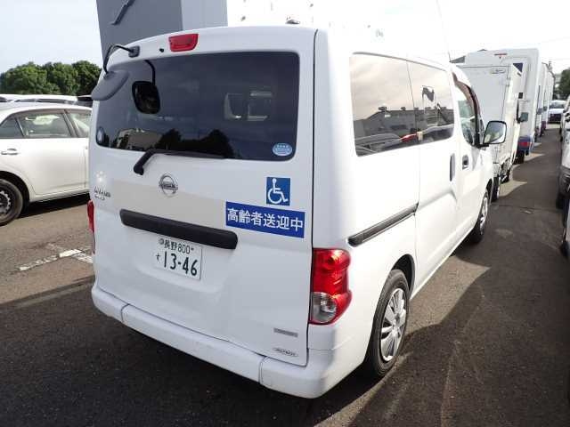 NISSAN NV200 2013