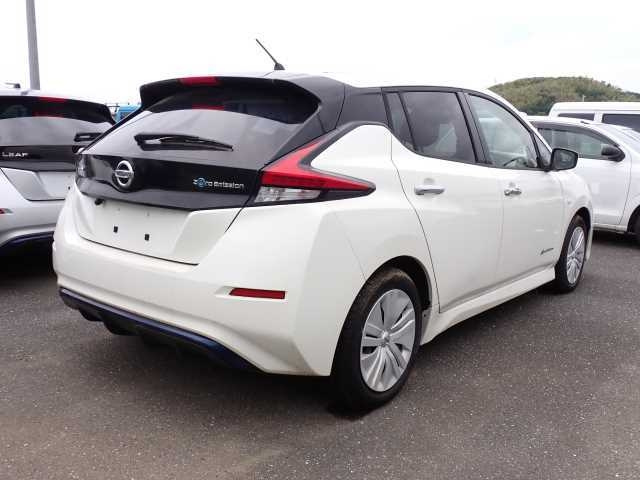 NISSAN LEAF 2018