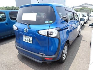 TOYOTA SIENTA 2017