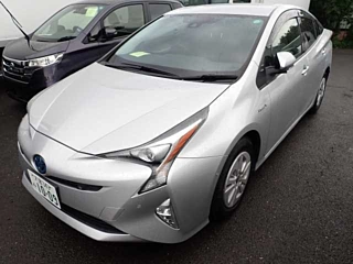 TOYOTA PRIUS 2018