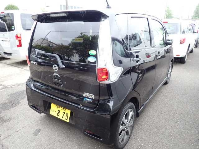 NISSAN DAYZ 2015