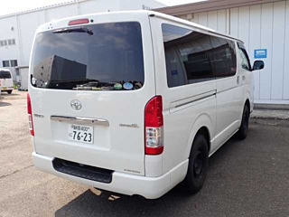 TOYOTA HIACE VAN 2019