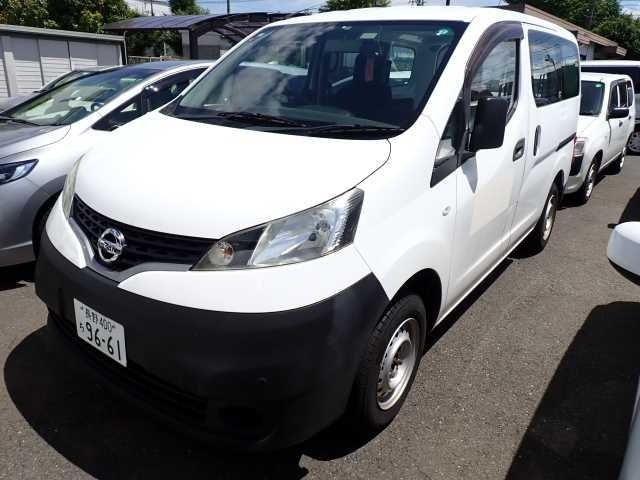 NISSAN NV200 2018