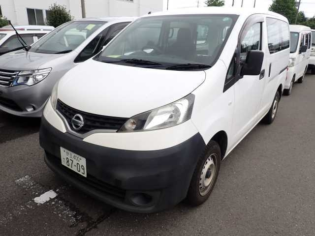 NISSAN NV200 2017