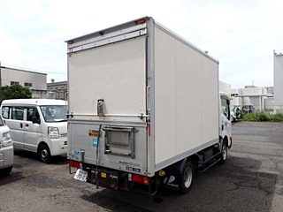 NISSAN ATLAS 2015