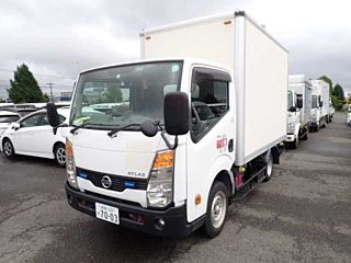 NISSAN ATLAS 2015