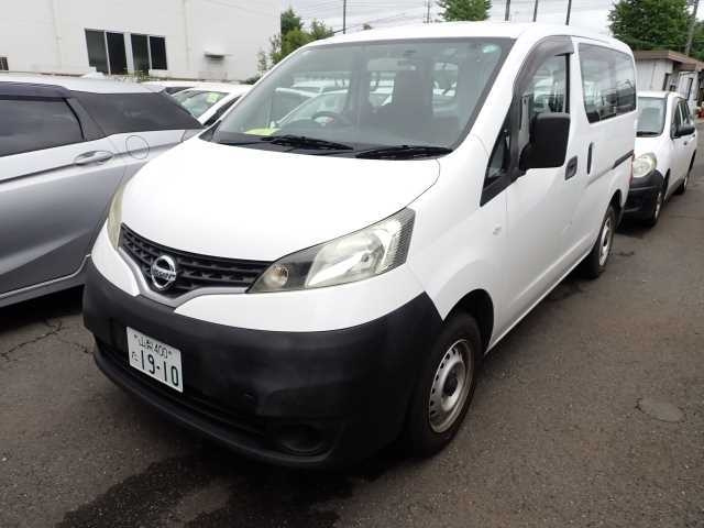 NISSAN NV200 2018
