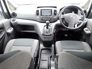 NISSAN NV200 2018