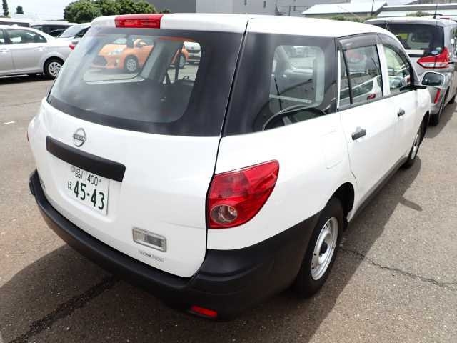 NISSAN AD 2021