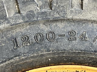 KOMATSU WR12-6 2015
