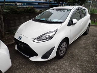 TOYOTA AQUA 2020