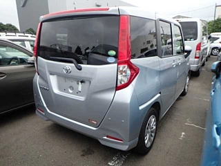 TOYOTA ROOMY 2019