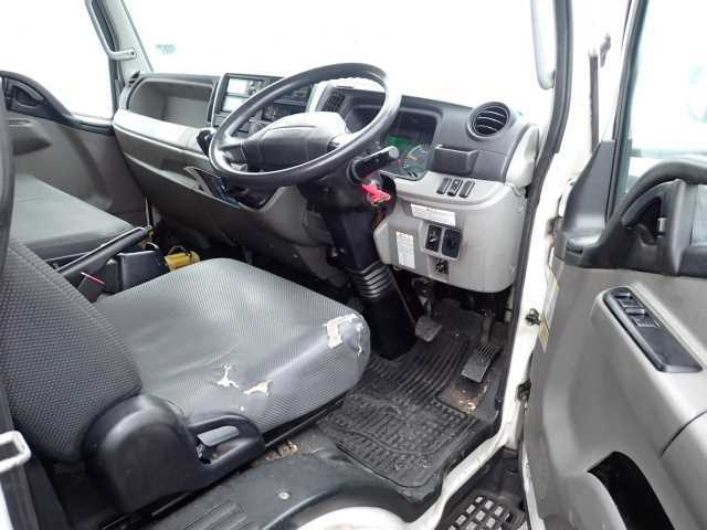 MITSUBISHI CANTER 2017