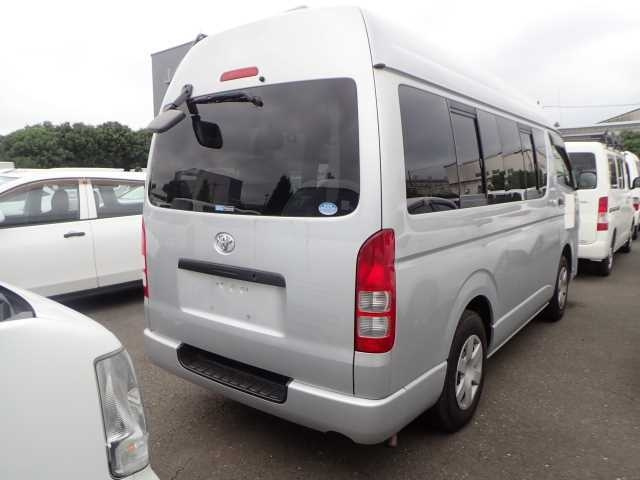 TOYOTA HIACE VAN 2012