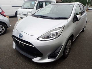 TOYOTA AQUA 2018