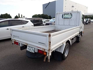 NISSAN ATLAS 2013