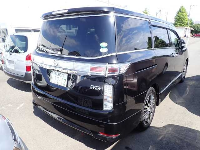 NISSAN ELGRAND 2017
