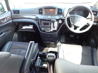 NISSAN ELGRAND 2017