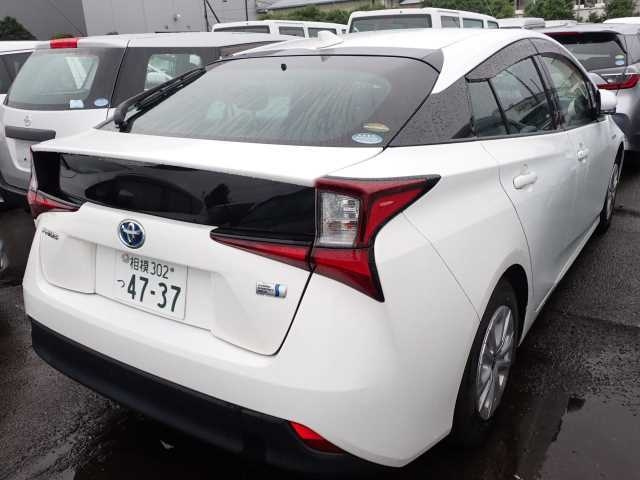 TOYOTA PRIUS 2020