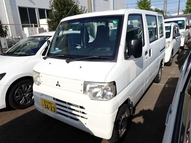 MITSUBISHI MINICAB VAN 2013