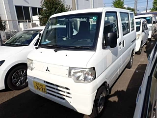 MITSUBISHI MINICAB VAN 2013