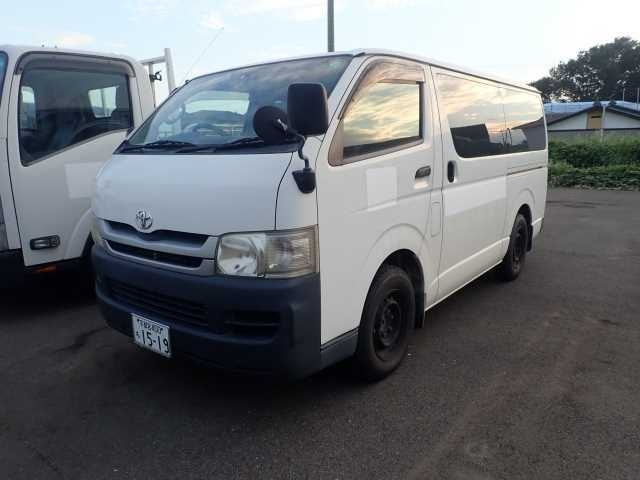 TOYOTA HIACE VAN 2008