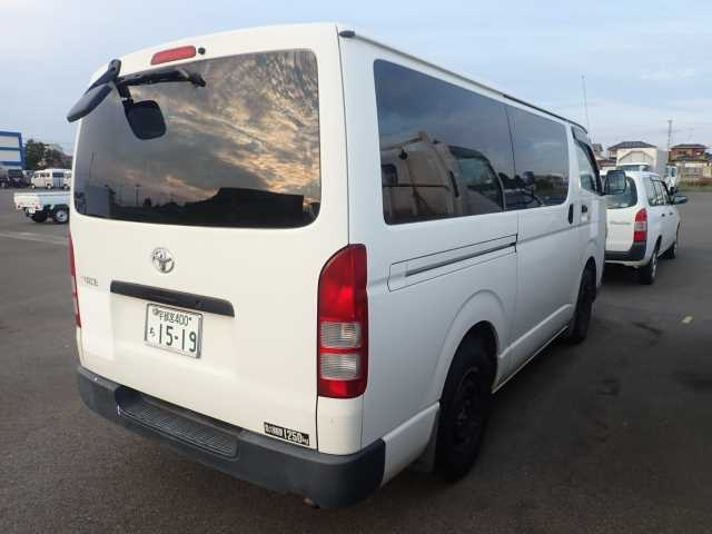 TOYOTA HIACE VAN 2008