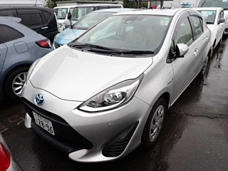 TOYOTA AQUA 2018