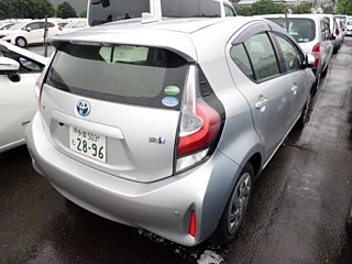 TOYOTA AQUA 2018