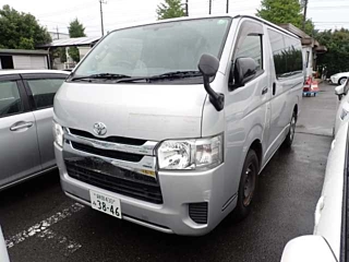TOYOTA HIACE VAN 2017