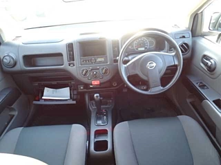 NISSAN AD 2019