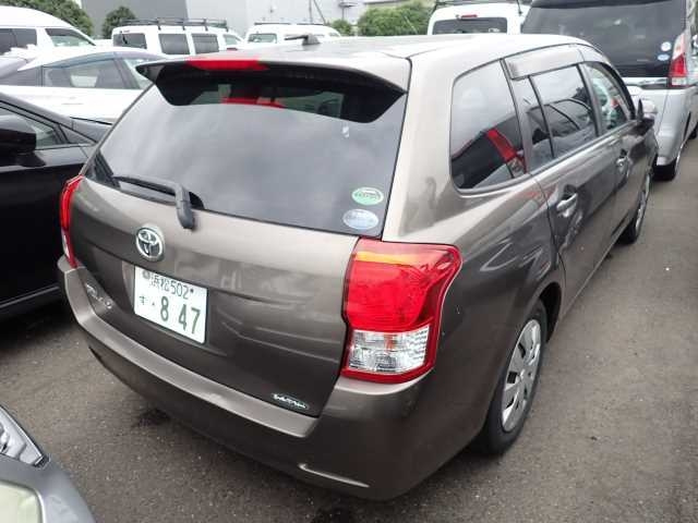 TOYOTA COROLLA FIELDER 2013