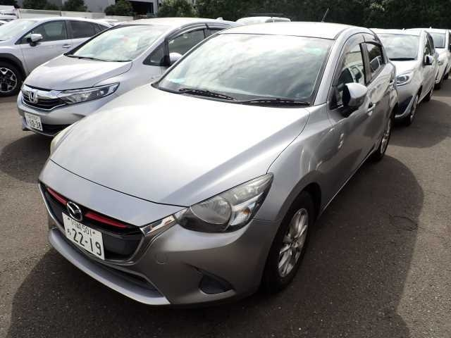 MAZDA DEMIO 2016