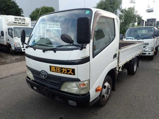 TOYOTA DYNA 2010