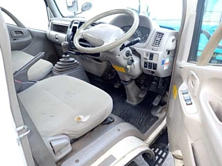 TOYOTA DYNA 2010