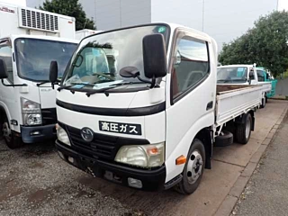 TOYOTA DYNA 2010