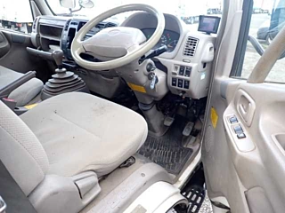 TOYOTA DYNA 2010