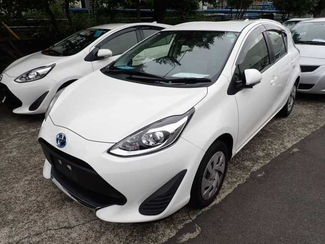 TOYOTA AQUA 2020
