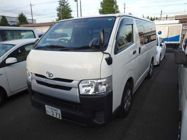 TOYOTA HIACE VAN 2019