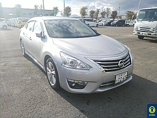 NISSAN TEANA 2018