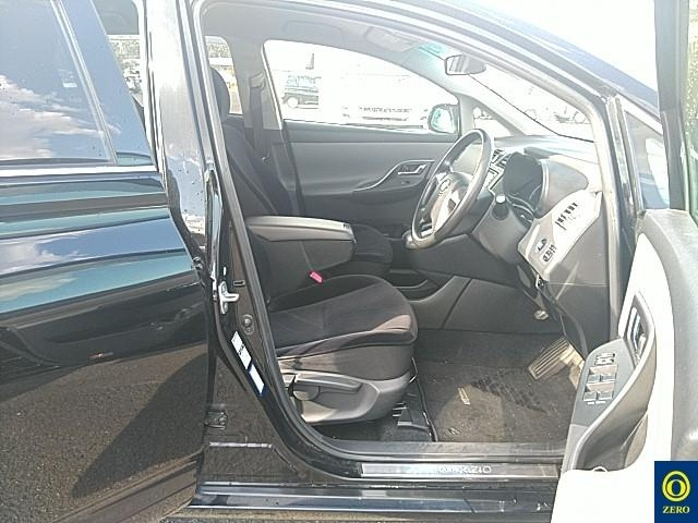 TOYOTA MARK X ZIO 2012