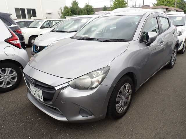 MAZDA DEMIO 2016