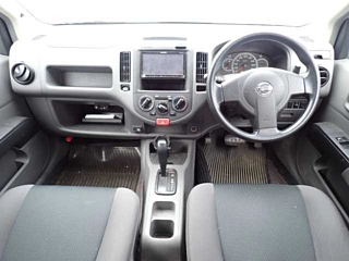 NISSAN AD 2013