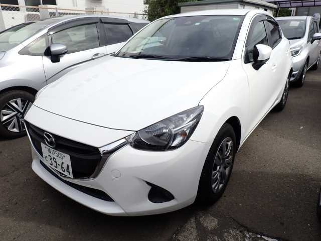 MAZDA DEMIO 2018