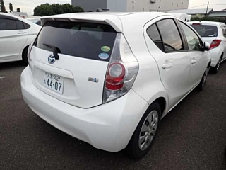 TOYOTA AQUA 2013