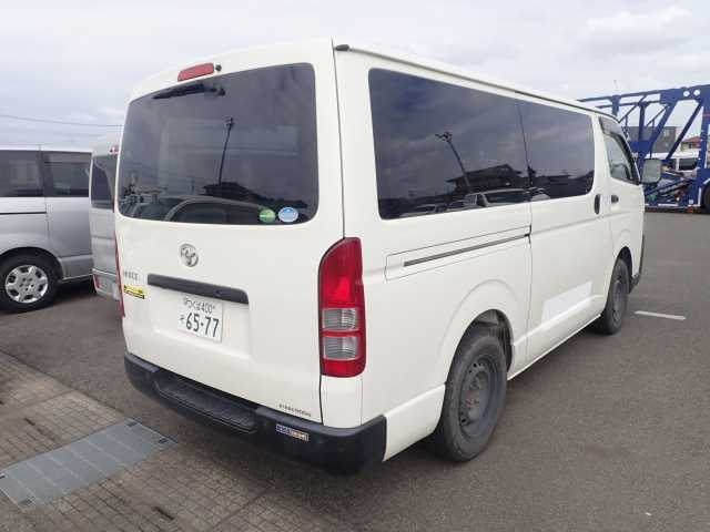 TOYOTA HIACE VAN 2020
