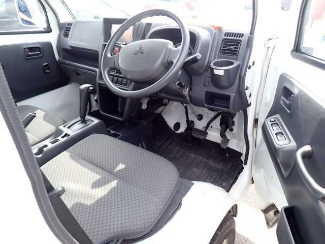 MITSUBISHI MINICAB TRUCK 2019