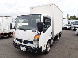 NISSAN ATLAS 2015