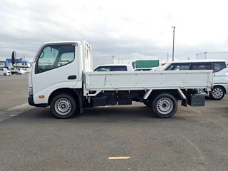 TOYOTA DYNA 2021
