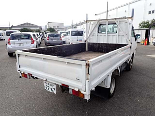 NISSAN VANETTE TRUCK 2015